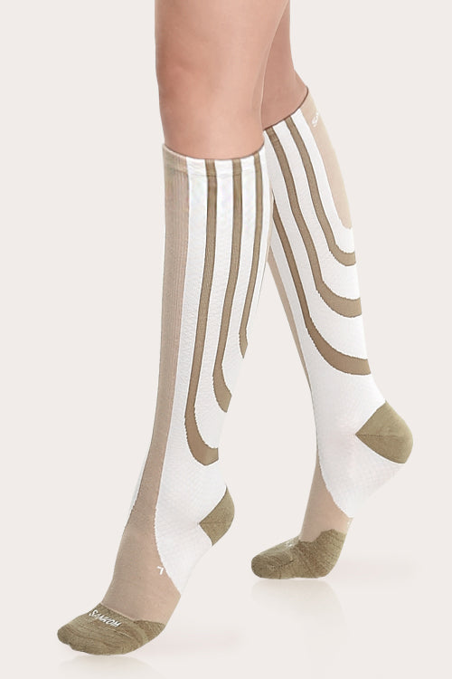 SANKOM PATENT ACTIVE COMPRESSION SOCKS - WHITE & BEIGE