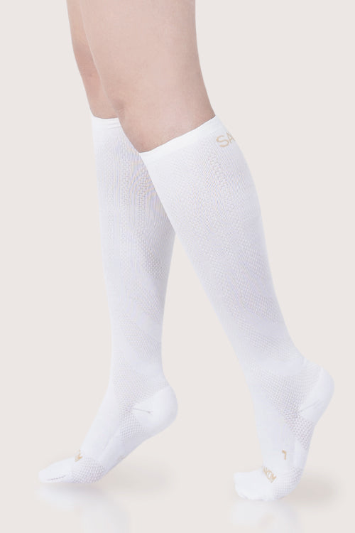 SANKOM PATENT ACTIVE COMPRESSION LIGHT SOCKS - WHITE